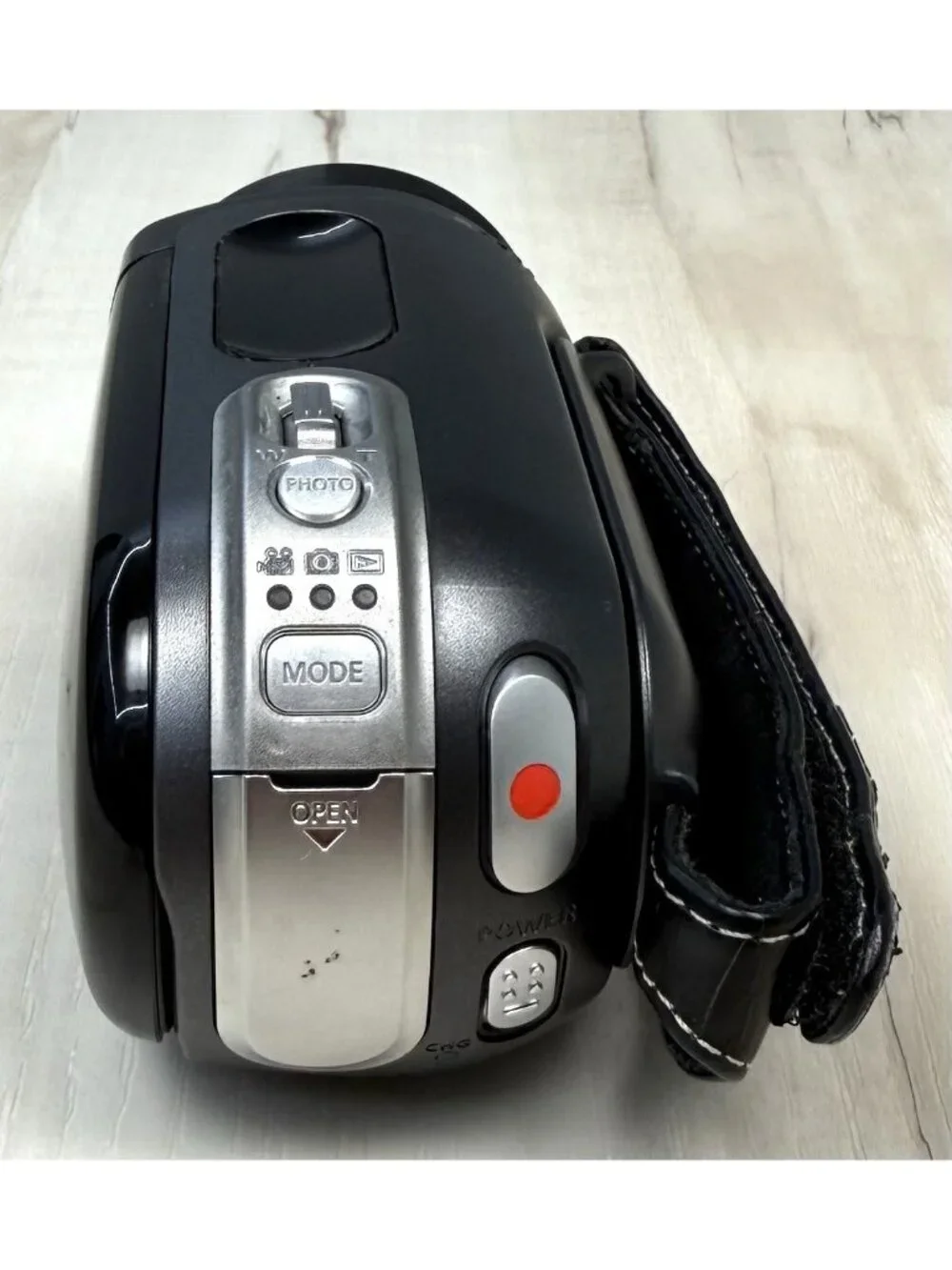 SAMSUNG Digital Handheld CAMCORDER Video Camera SMX-F33BN/XAA + Battery UNTESTED